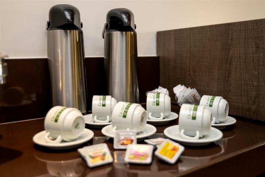 Grand Cafe Hotel مانهواسو المظهر الخارجي الصورة
